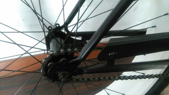 26&quot; Fat Bike con sella in pelle e telaio in alluminio Il tuo compagno ideale all'aria aperta