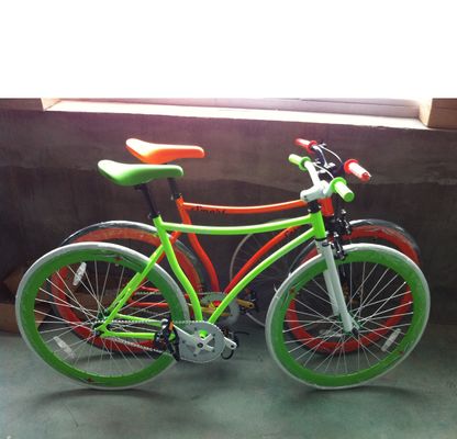 Customized CE Hi-Ten Steel Frame 700C Single Speed Fixed Gear Bike per ragazzi