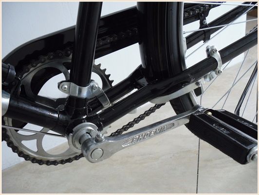 Bicicletta olandese per uomini in stile classico con freno di montagna e tipo di pedale ordinario