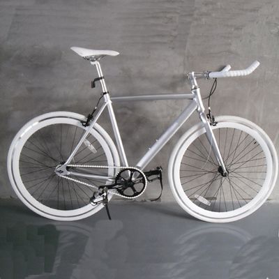 Bicicletta in alluminio con cornice certificata CE 700C per le vostre esigenze