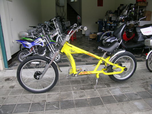 Cerchiera in alluminio da 26 pollici di acciaio Elicottero di moda Bicicletta Elicottero Biciclette Peso lordo 25 kg