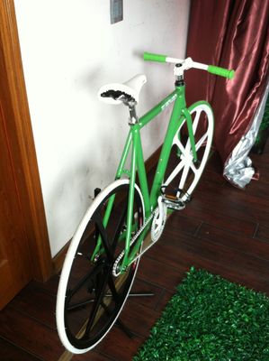 Bicicletta a marcia fissa a colori personalizzati con telaio in lega di alluminio e ruota piccola in lega di magnesio