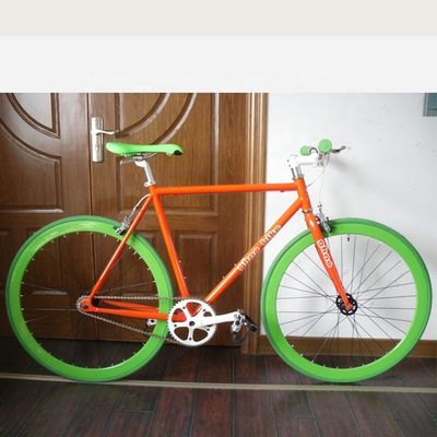 Pneumatico spessore 700C 45MM Fella di alluminio a velocità singola Fixie Gear Bicicleta con forcella in acciaio