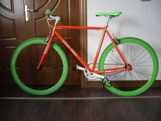 Pneumatico spessore 700C 45MM Fella di alluminio a velocità singola Fixie Gear Bicicleta con forcella in acciaio