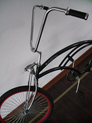 Bicicletta da 26 pollici in stile Chopper Beach Cruiser con forchetta in acciaio e capacità di carico di 150 kg