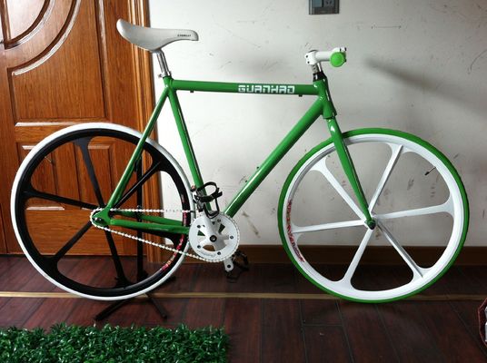 700C Teny Mag 5-Spoke Wheel Fixie Bike Fixed Gear Bike per uomini Capacità di carico 150KG End