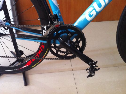 Cornice in fibra di carbonio 700C Shimano SORA-5700 18Speed Group 6KG Bicicletta da corsa su strada