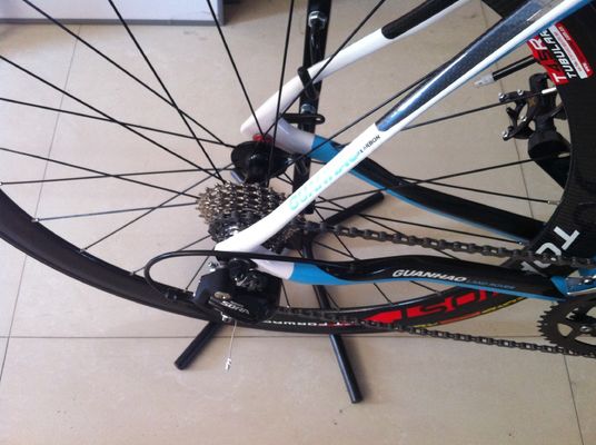 Cornice in fibra di carbonio 700C Shimano SORA-5700 18Speed Group 6KG Bicicletta da corsa su strada