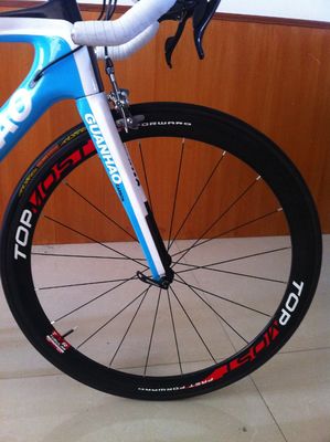Cornice in fibra di carbonio 700C Shimano SORA-5700 18Speed Group 6KG Bicicletta da corsa su strada