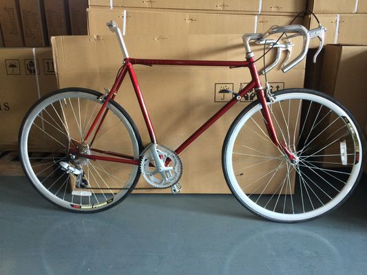 700C Road Bike con telaio Hi-Ten in acciaio Shimano 14S Classical e freno caliper