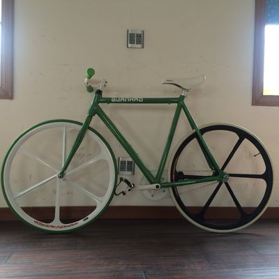 Legatura di alluminio 700C Bicicicletta a marcia fissa Bicicleta stradale fissa con cerchietta di alluminio e resistente