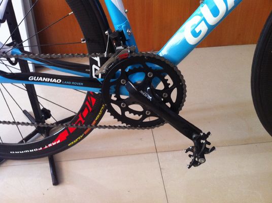 700C Cornice di bicicletta in carbonio con materiale di forchetta in fibra di carbonio e manubrio in carbonio