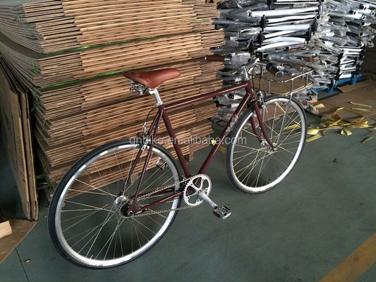 Bicicletta retro con ingranaggio fisso Bicicletta con portatore anteriore Bicicletta stradale a 3 velocità interna Da ordinare