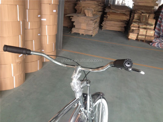 1.8m Lunghezza 160kg Capacità di carico 26 pollici Chrome Single Speed Beach Cruiser uomo Bicicleta