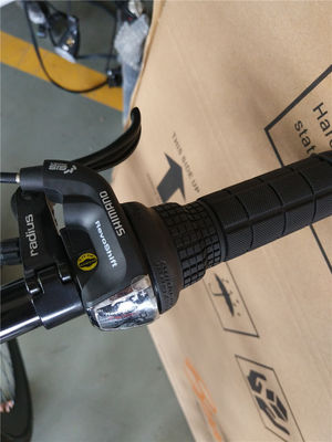 13kg 28&quot; Dimensione ruota Cornice bicicletta Chromoly 4130 City Cruiser Uomini Bicicletta 7 velocità Urban Cycle Ibrido 700c Bicicletta