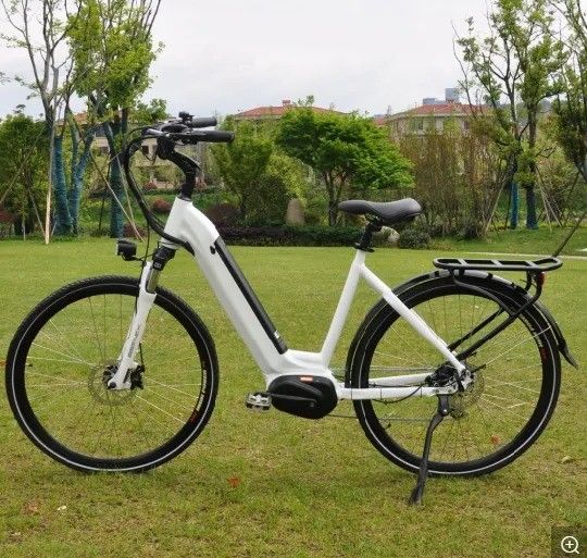 26 pollici di alluminio Legato Cornice elettrica 700c 28 pollici MID Drive M400 Bafang Motor City Electric Bike Bicicleta