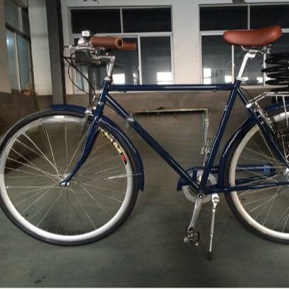 NO ruote di allenamento stile bicicletta retrò Made in for Mans City Bike on City Road