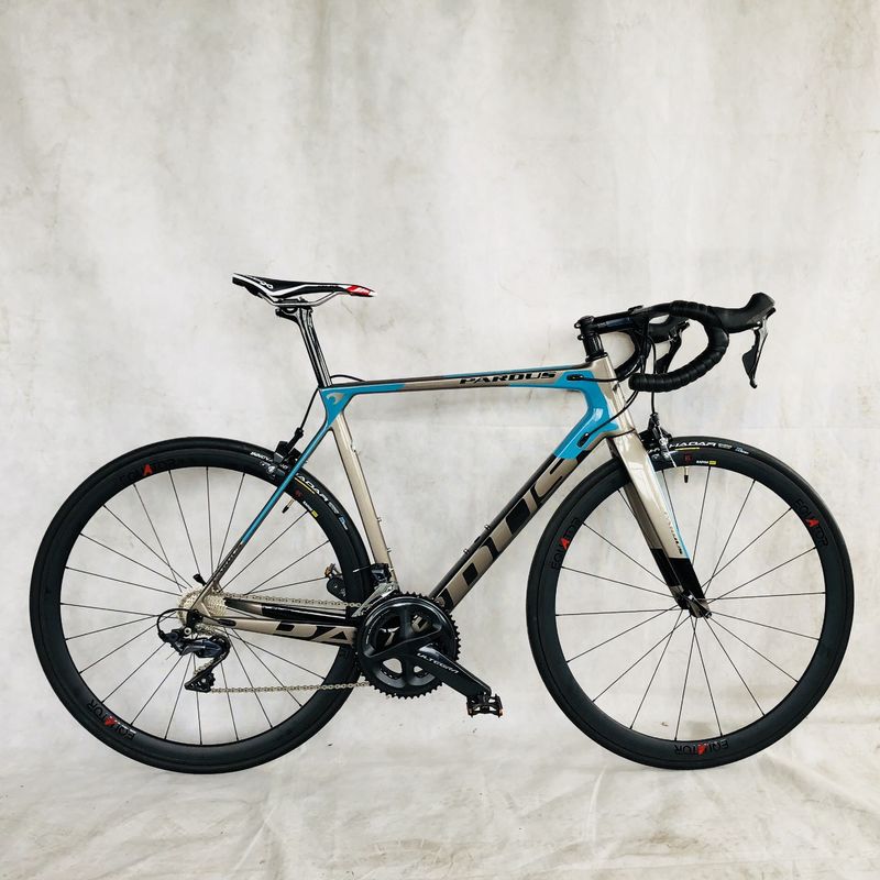 700C 18S Full Carbon Fiber Racing Road Bike con calcolatore freno Hard Frame Design