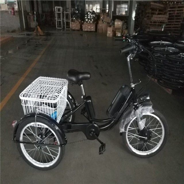 Naviga senza sforzo in città con la nostra bici elettrica a tre ruote da 350W per i ciclisti anziani